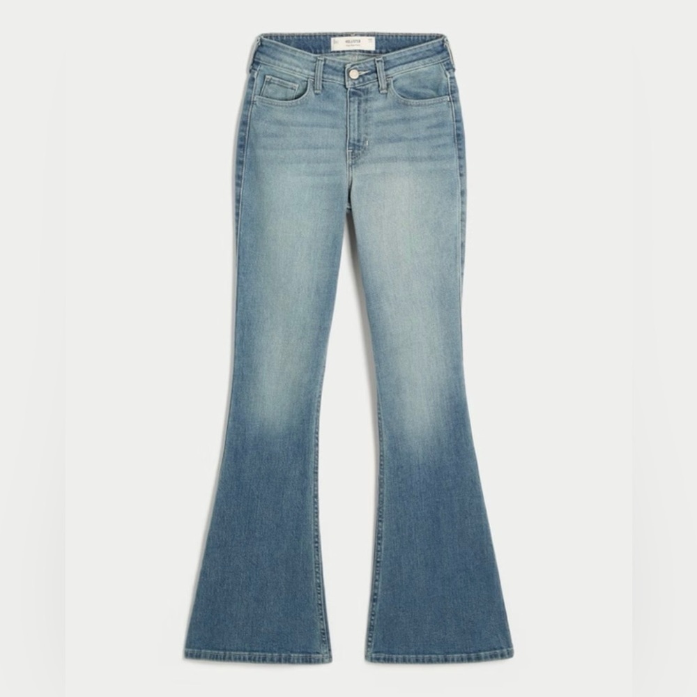 Hollister Women’s High Rise Medium Wash Flare Jeans, Sz. 8R NEW WITH TAGS